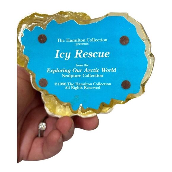 The Hamilton Collection "Icy Rescue" Polar Bear Sculpture Figurine Arctic - Picture 5 of 7